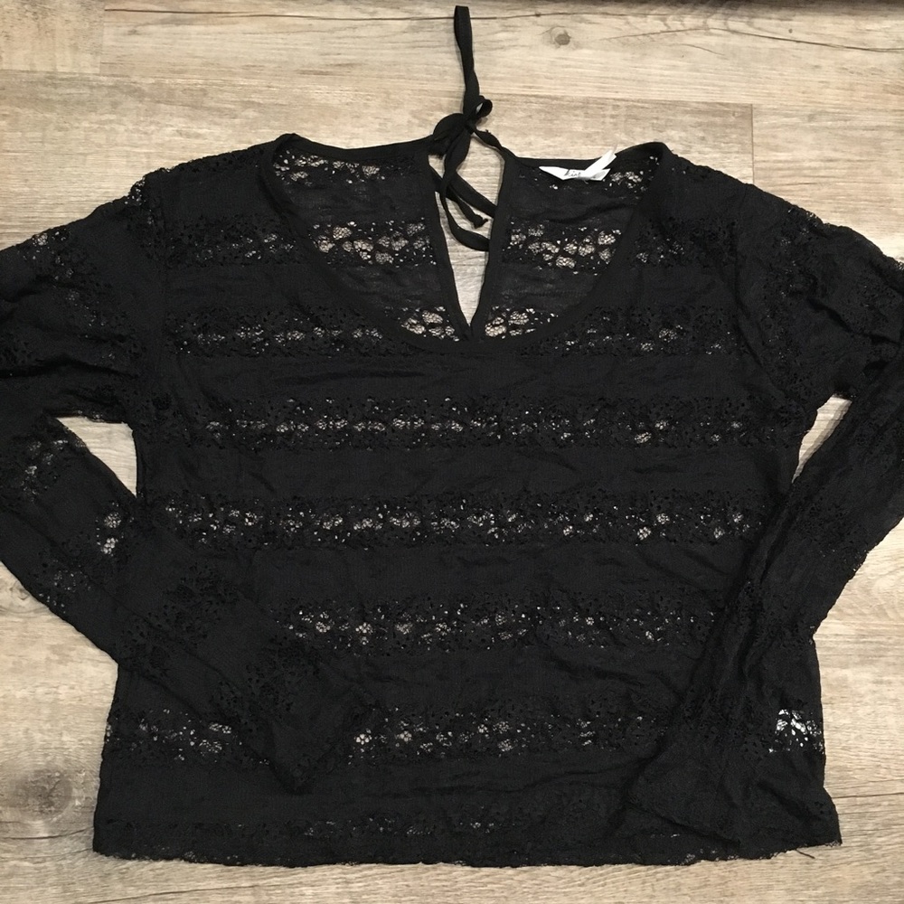 5/$25 Kirra Lace Long Sleeve Crop Top